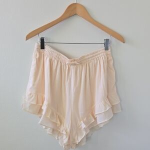 Spell Cream Ruffle Women Shorts